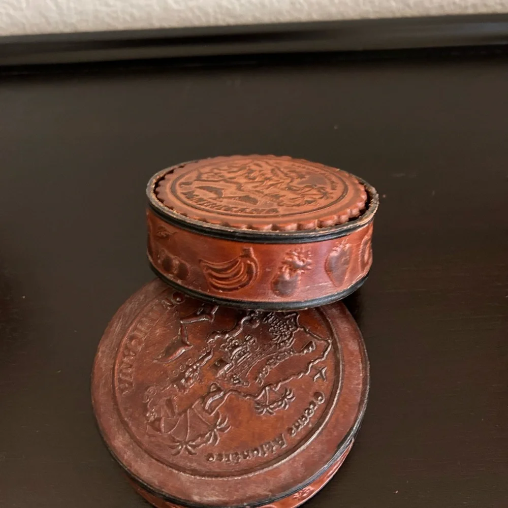 6 vintage Dominicana Coasters Leather Dominican Rep Santo Domingo Bar Parrot